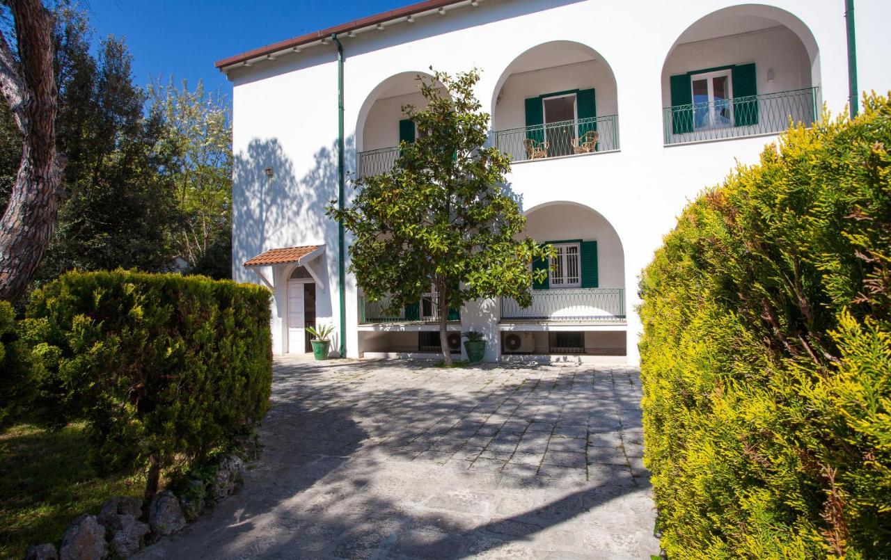 Villa Marta Таранто Екстериор снимка